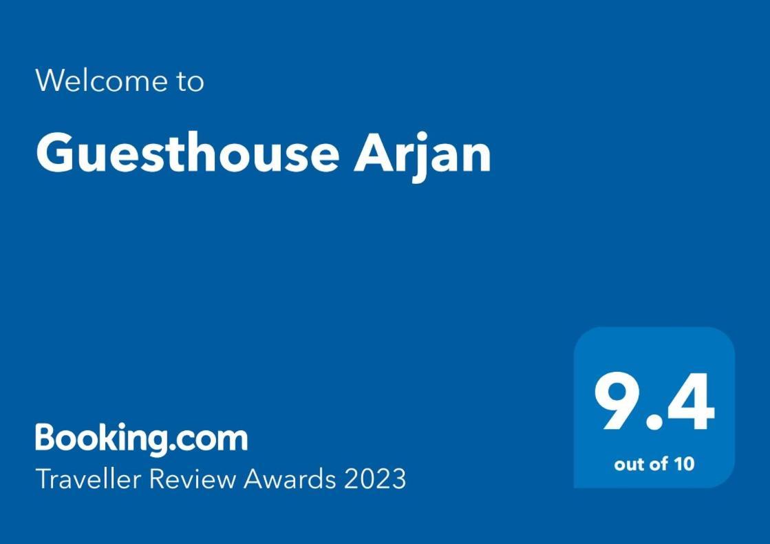 Guesthouse Arjan Берат Екстериор снимка