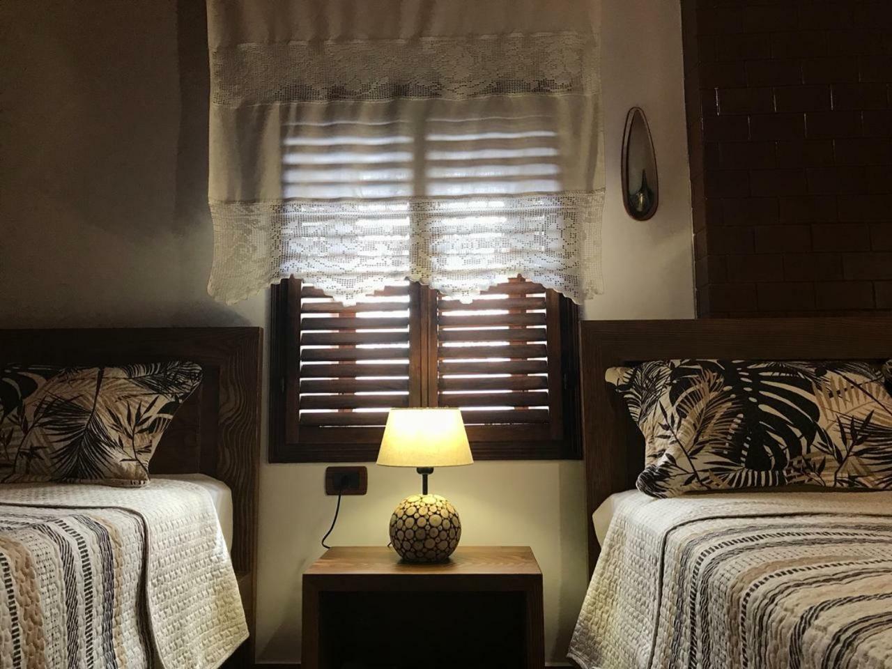 Guesthouse Arjan Берат Екстериор снимка