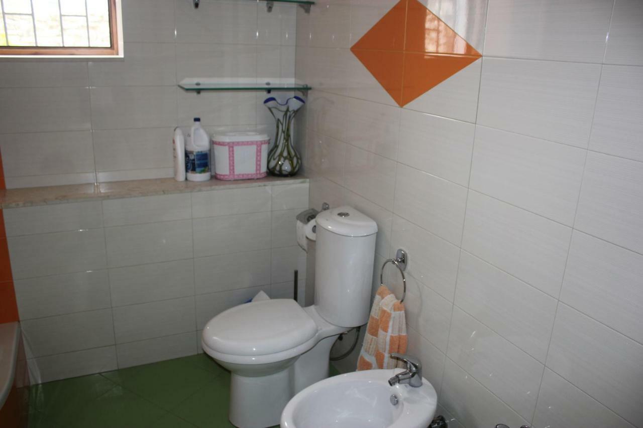 Guesthouse Arjan Берат Екстериор снимка